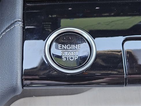 New 2025 Lincoln Navigator Reserve w/ Jet Appearance Package image 20