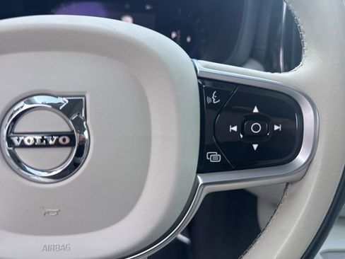 Used 2022 Volvo XC60 B6 Inscription w/ Advanced Package image 18