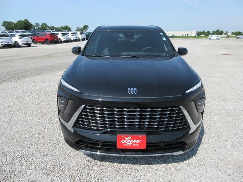 New 2026 Buick Enclave Avenir w/ Super Cruise Package FWD image 13