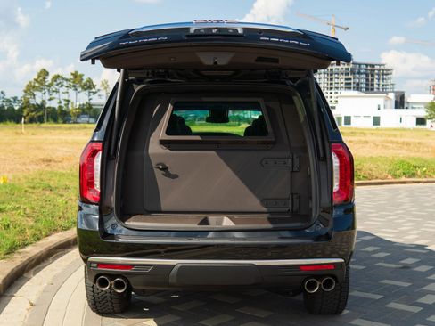 Used 2024 GMC Yukon Denali w/ Max Trailering Package image 21