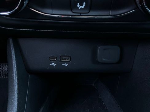 Used 2025 Buick Encore GX Preferred image 24