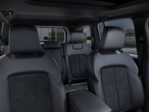 New 2026 Jeep Grand Cherokee Altitude AWD/4WD image 52
