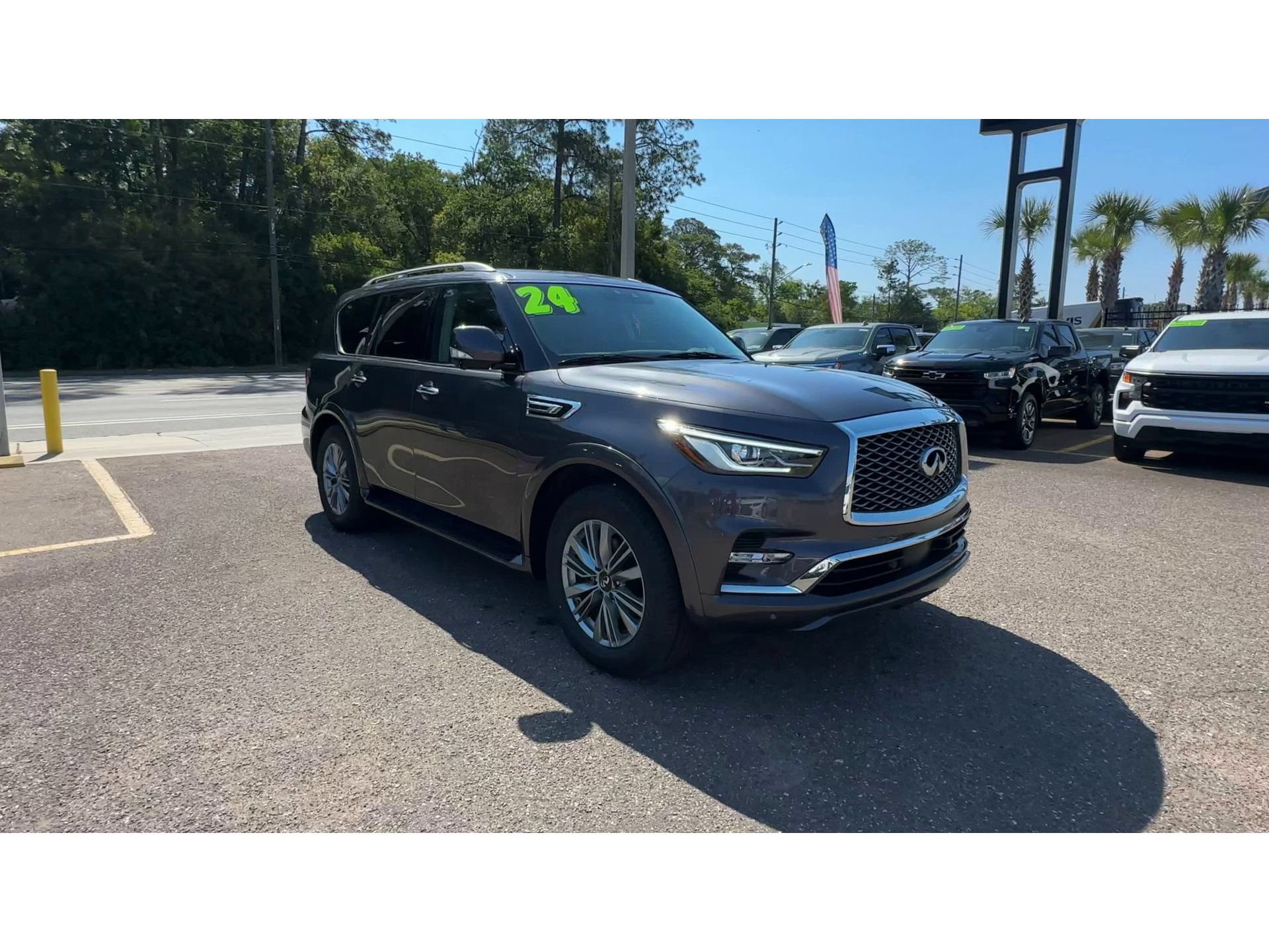 Used 2024 INFINITI QX80 Luxe RWD image 8