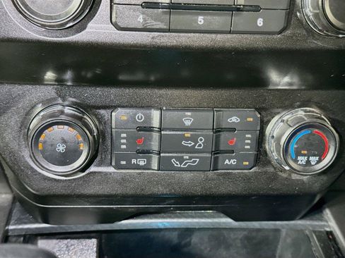 Used 2020 Ford F150 XLT w/ Equipment Group 302A Luxury AWD/4WD image 14
