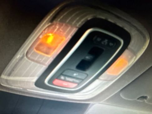 Used 2025 Hyundai Elantra SEL FWD image 15