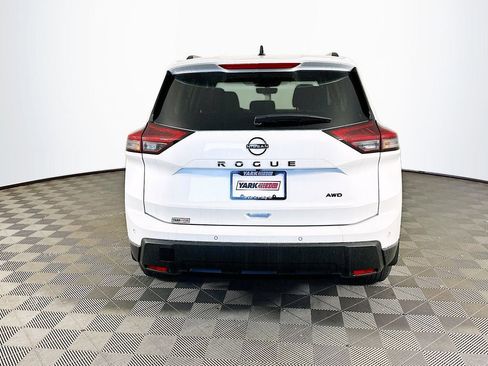 New 2026 Nissan Rogue SV AWD/4WD image 9