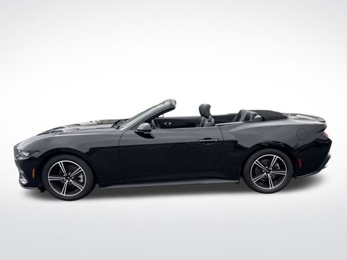 Used 2024 Ford Mustang Premium image 3