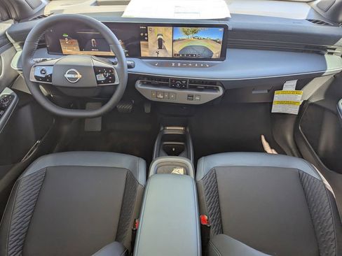 New 2026 Nissan Leaf Platinum+ w/ Cargo Package (Platinum+) FWD image 11