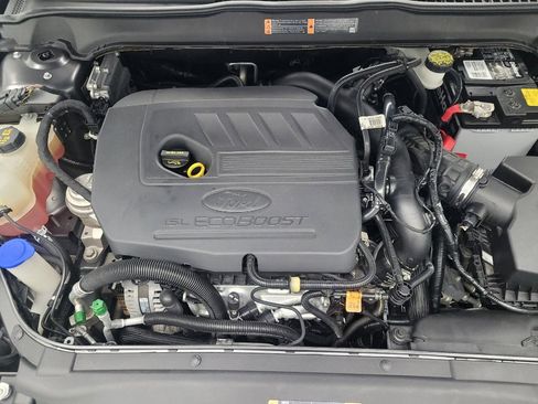 Used 2018 Ford Fusion SE FWD image 30