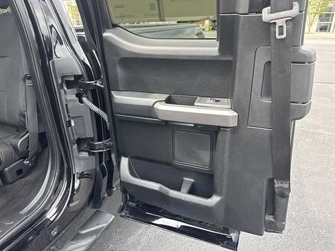 Used 2019 Ford F150 XLT w/ Equipment Group 302A Luxury AWD/4WD image 13