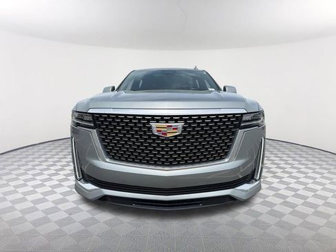 Used 2024 Cadillac Escalade ESV Premium Luxury AWD/4WD image 2
