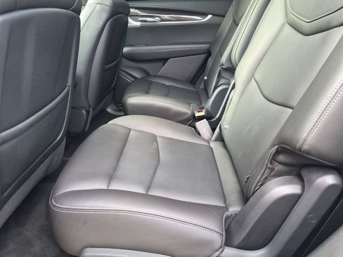 Used 2023 Cadillac XT6 Sport w/ Technology Package AWD/4WD image 15