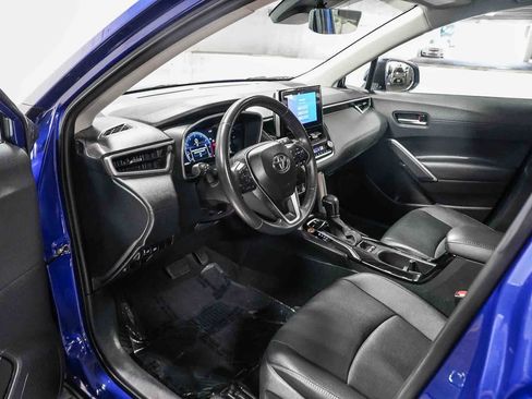 Certified 2024 Toyota Corolla Cross XLE FWD image 17