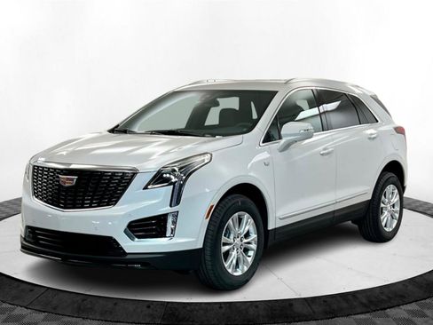 New 2025 Cadillac XT5 Luxury image 1