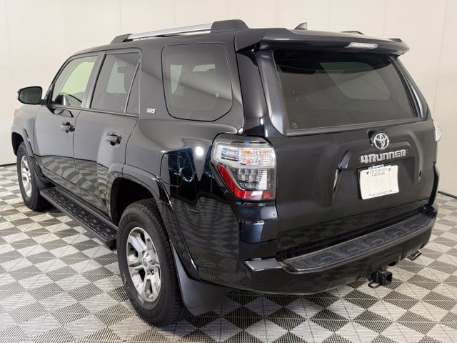 Used 2024 Toyota 4Runner SR5 Premium w/ Moonroof Package AWD/4WD image 4