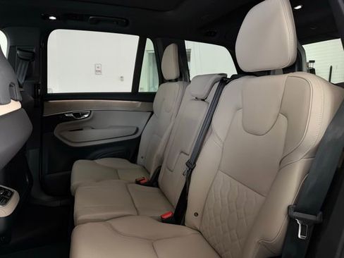 New 2026 Volvo XC90 B6 Plus image 26