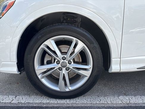 Used 2020 Audi Q3 2.0T Premium w/ Convenience Package image 9