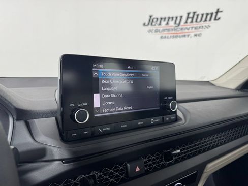 Used 2023 Honda Accord LX image 23
