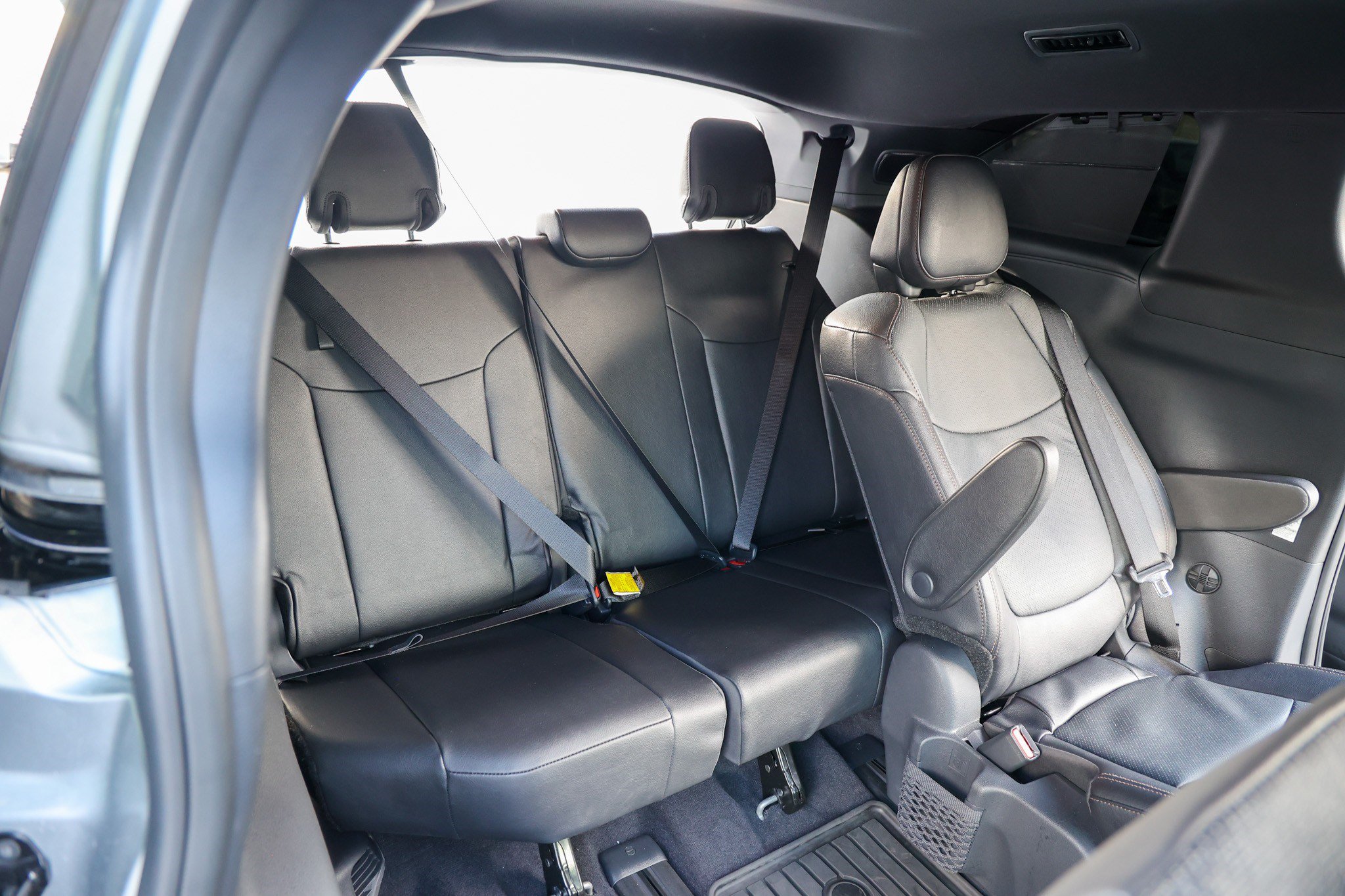 Certified 2025 Toyota Sienna Platinum FWD image 45
