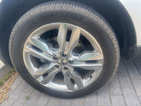 Used 2014 Ford Edge SEL w/ Equipment Group 204A FWD image 9