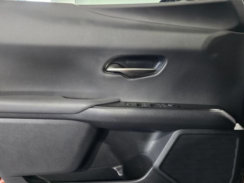 Used 2025 Lexus UX 300h FWD image 12