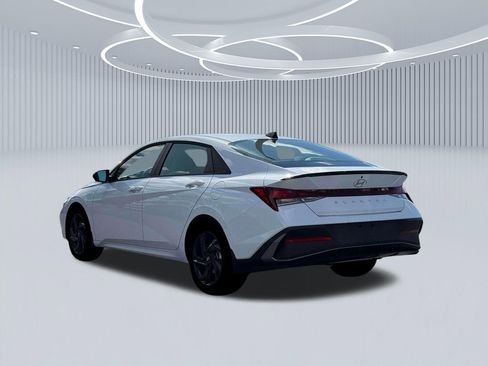 New 2026 Hyundai Elantra Sport FWD image 5