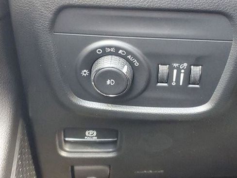 New 2026 Jeep Grand Cherokee L Limited AWD/4WD image 21