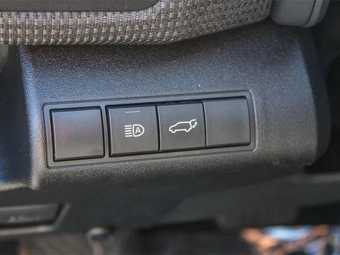 Used 2023 Toyota bZ4X Limited image 31