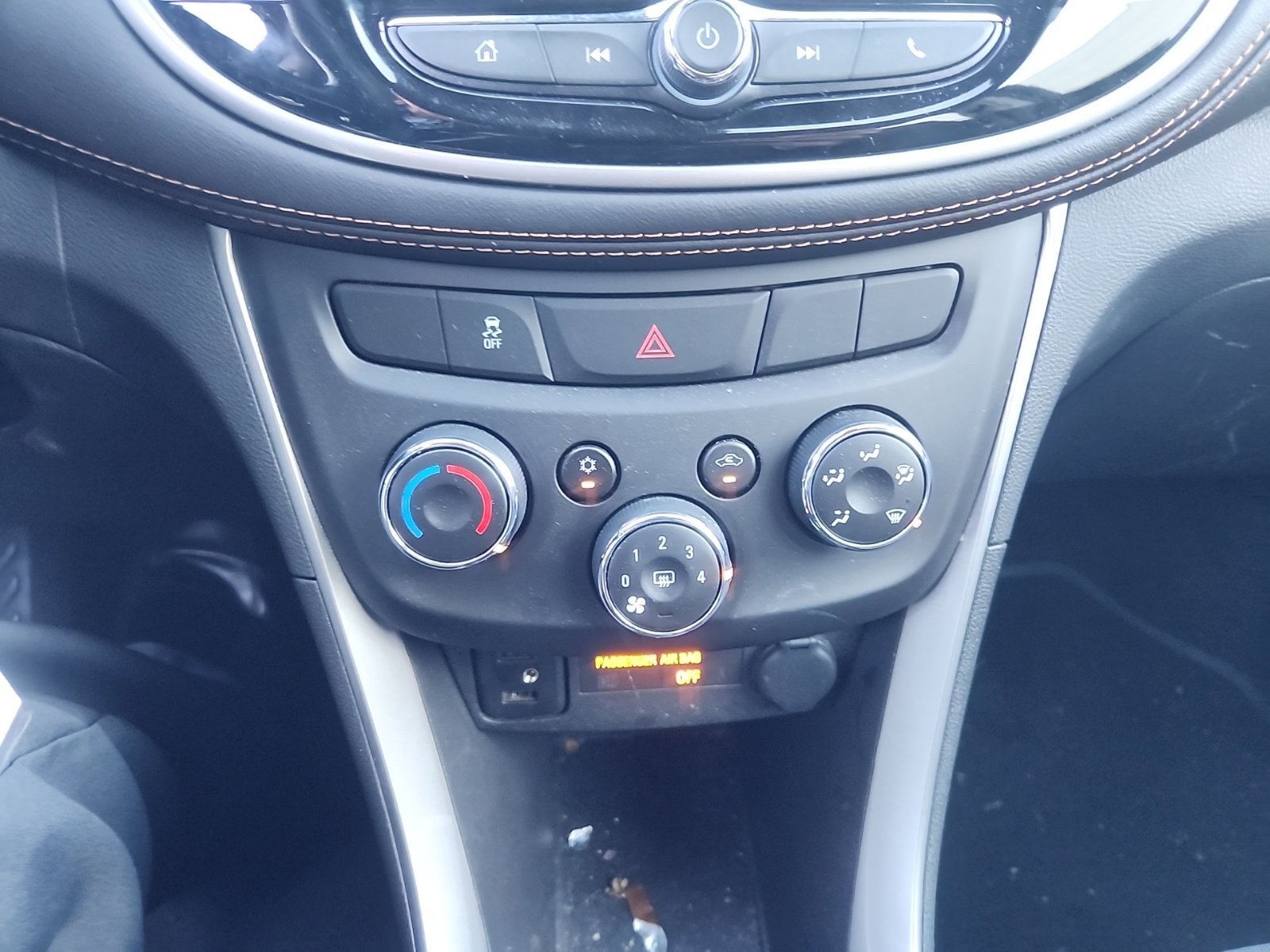 Used 2020 Chevrolet Trax LS FWD image 11