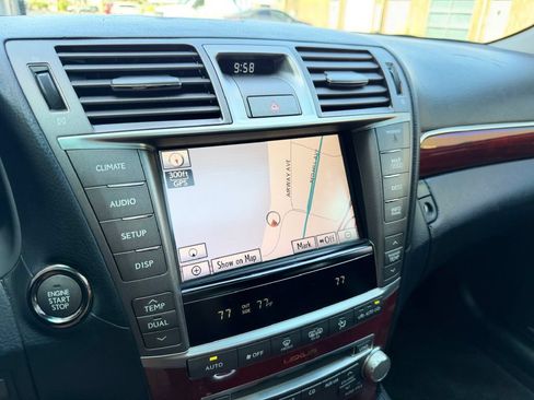 Used 2010 Lexus LS 460 RWD image 16