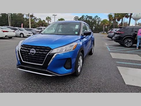 New 2025 Nissan Kicks Play S image 21