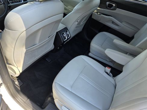 Used 2022 Kia Sorento X-Line EX image 16