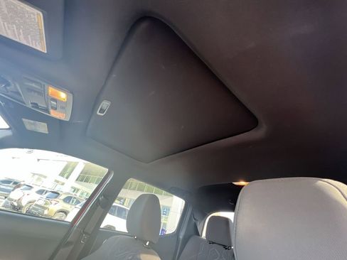 Used 2016 Toyota Tacoma TRD Off-Road image 19