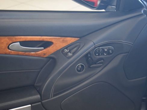 Used 2012 Mercedes-Benz SL 550 image 25