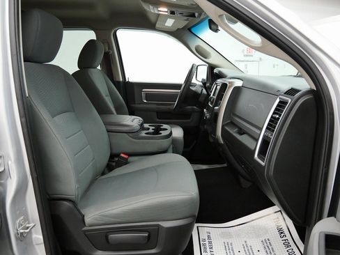 Used 2018 RAM 2500 SLT image 16