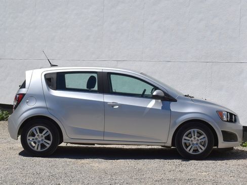 Used 2012 Chevrolet Sonic LT FWD image 6