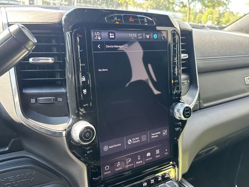 Used 2025 RAM 3500 Laramie AWD/4WD image 18