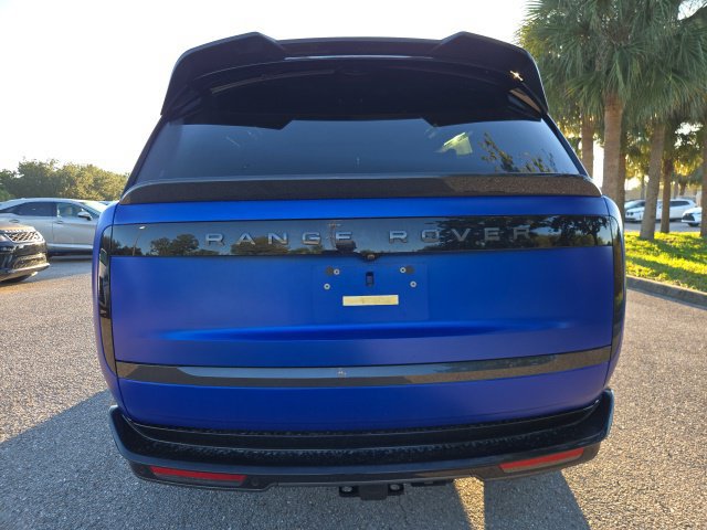 Used 2025 Land Rover Range Rover Long Wheelbase SE AWD/4WD image 4