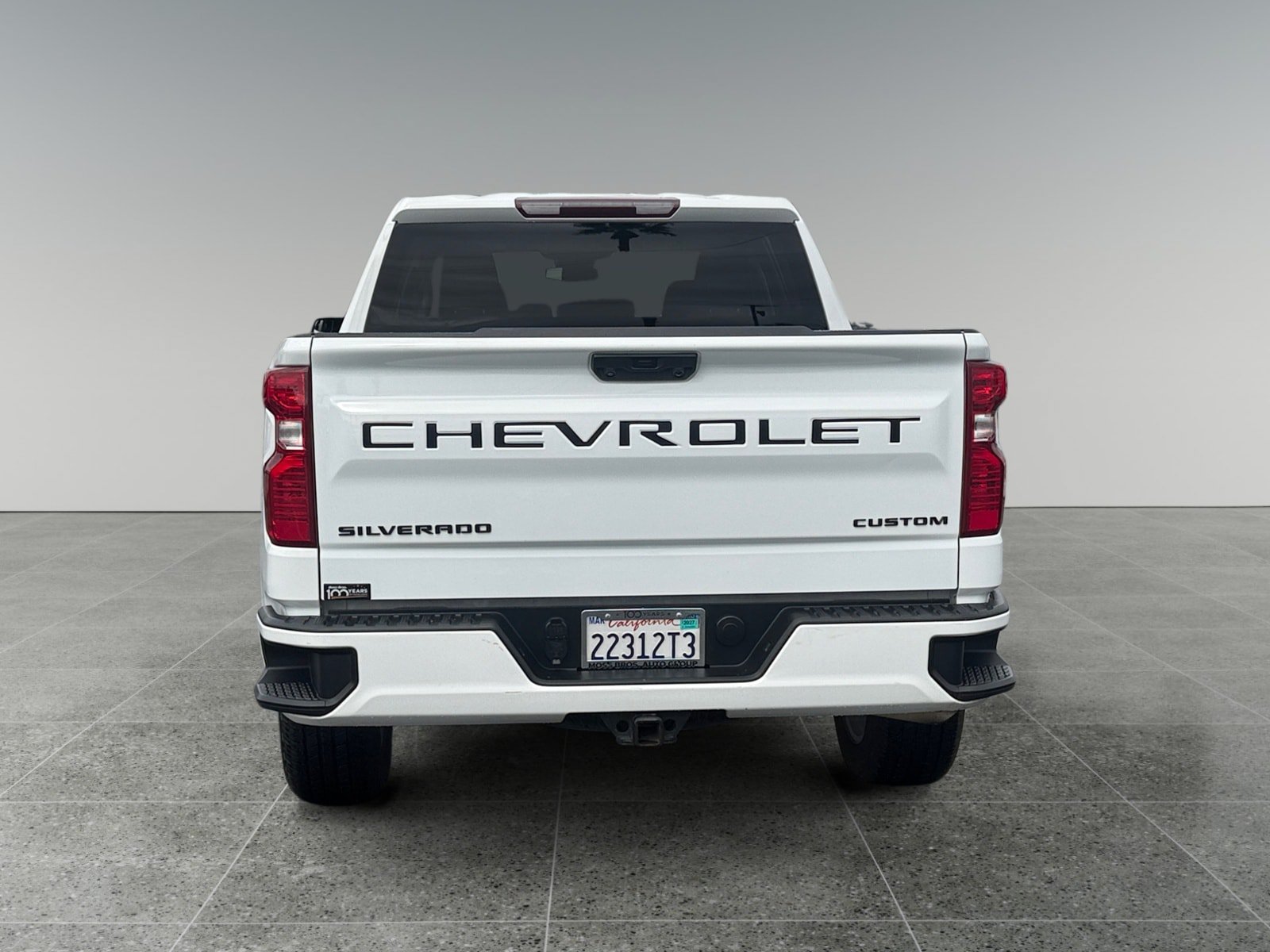 Used 2022 Chevrolet Silverado 1500 Custom w/ LPO, Dark Essentials Package AWD/4WD image 4
