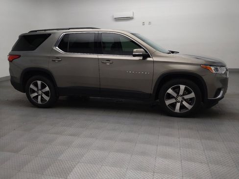 Used 2019 Chevrolet Traverse LT w/ LT Premium Package image 11