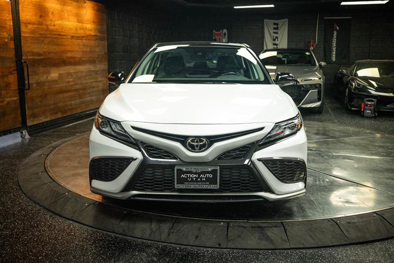 Used 2021 Toyota Camry XSE FWD image 4