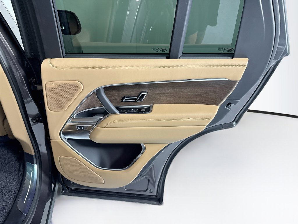 New 2026 Land Rover Range Rover SE AWD/4WD image 27