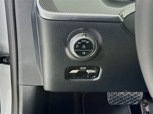 New 2026 Mercedes-Benz C 300 C 300 image 11