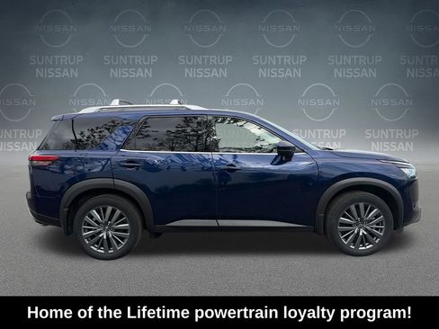 Used 2025 Nissan Pathfinder SL w/ SL Premium Package FWD image 7