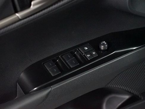 Used 2026 Toyota Camry SE FWD image 31