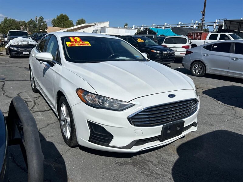 Used 2019 Ford Fusion SE FWD image 9