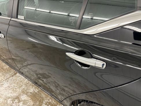 Used 2024 Nissan Altima 2.5 SV image 22