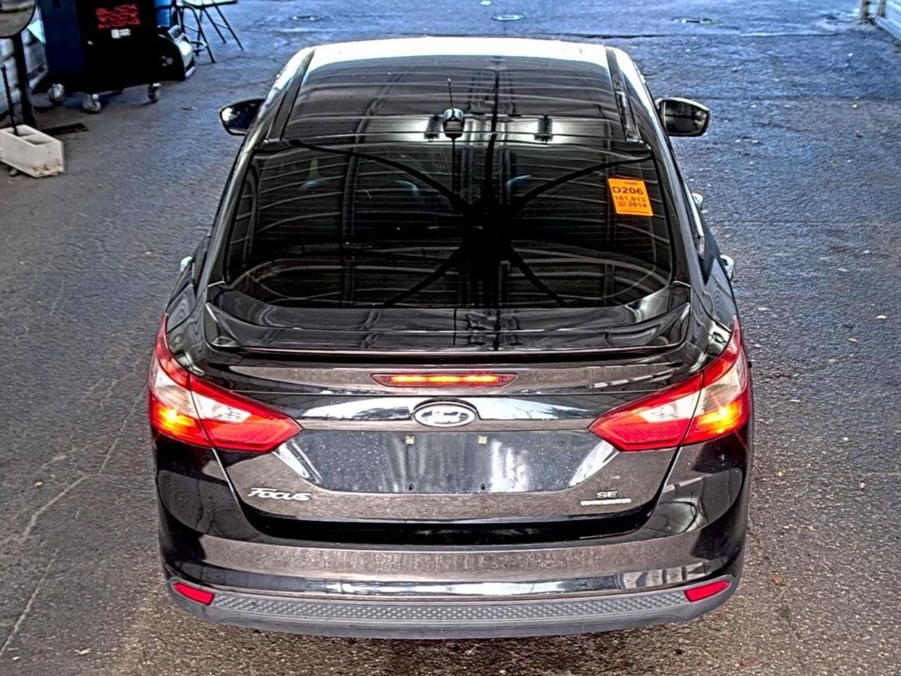 Used 2014 Ford Focus SE w/ Equipment Group 201A FWD image 4