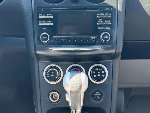 Used 2014 Nissan Rogue S w/ Convenience Package image 18