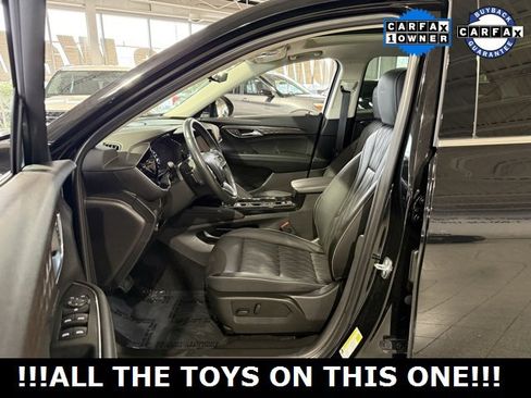 Used 2023 Buick Envision Avenir image 16